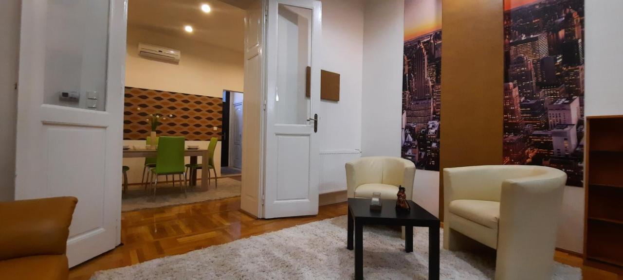 City Life Apartment เดเบรตเซน ภายนอก รูปภาพ