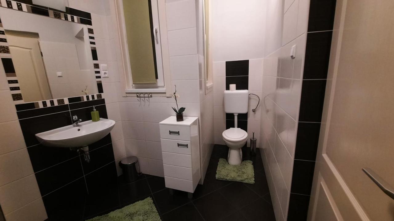 City Life Apartment เดเบรตเซน ภายนอก รูปภาพ