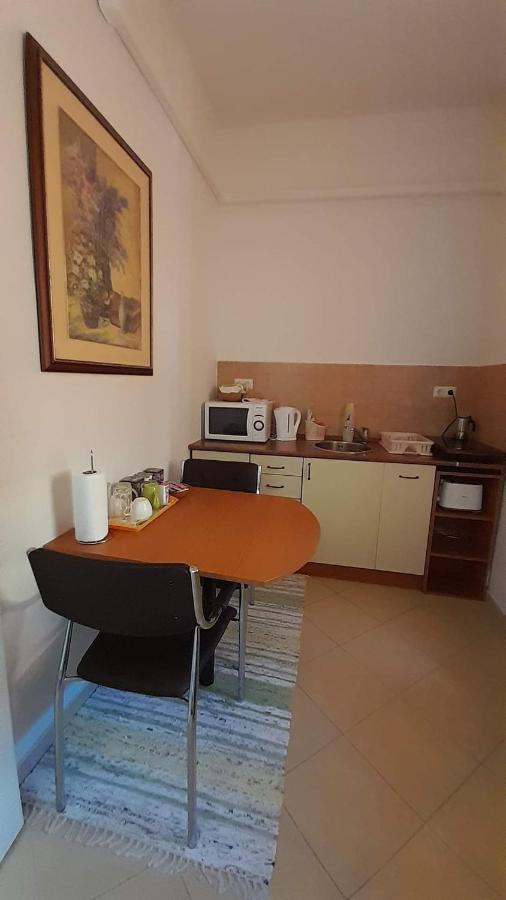 City Life Apartment เดเบรตเซน ภายนอก รูปภาพ